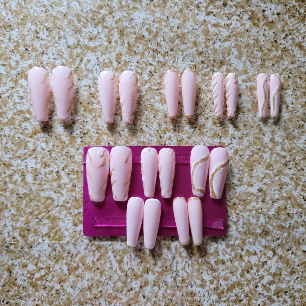 Luxury Press on Nails